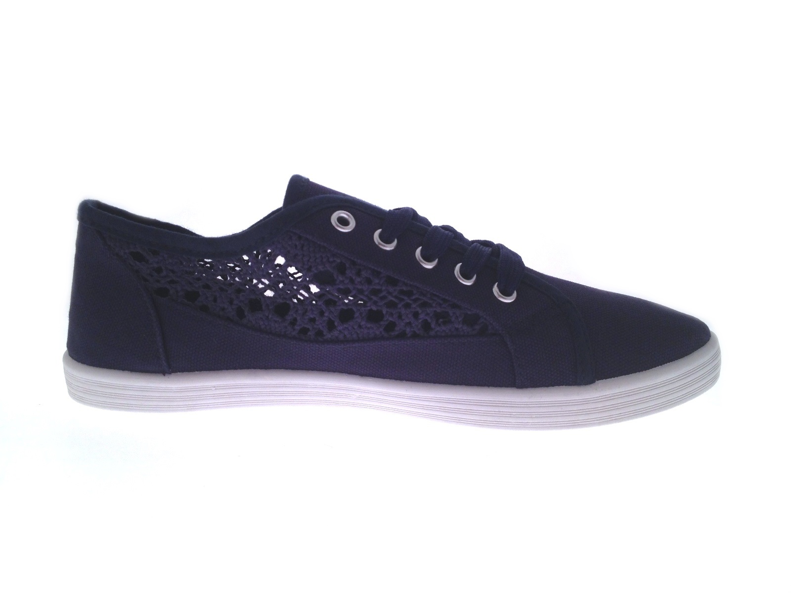 canvas lace pumps